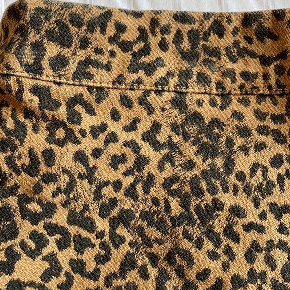 Forever 21 Cheetah print skirt - Picture 2 of 5